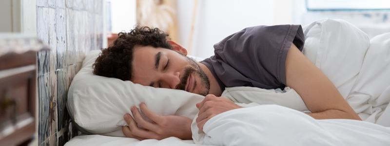 CBD Sommeil : Comment réduire vos insomnies ?