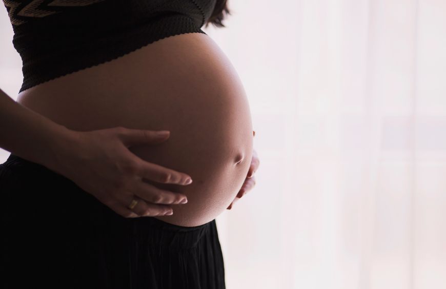 Huile de CBD et femme enceinte ou allaitante : Est-ce autorisé ? 